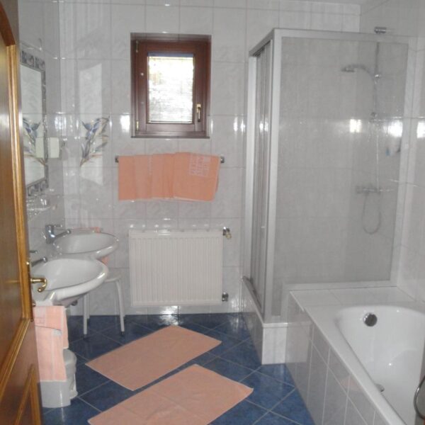 Badezimmer_-_Wohlfühlapp_70m²